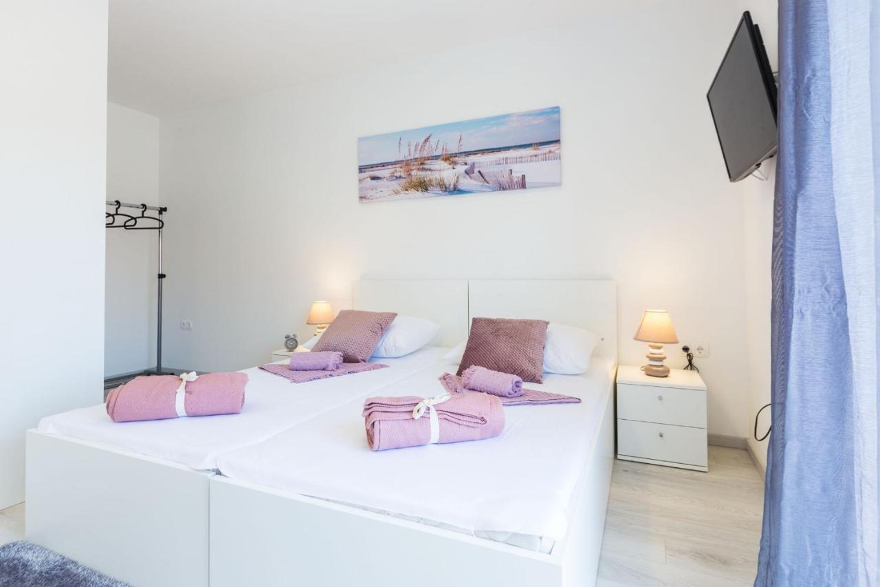 2Sis 2 Apartments Задар Экстерьер фото