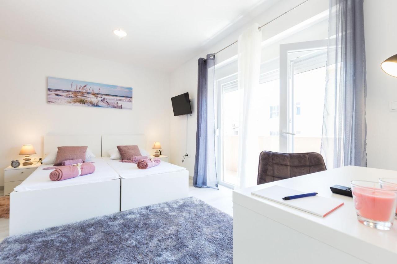 2Sis 2 Apartments Задар Экстерьер фото