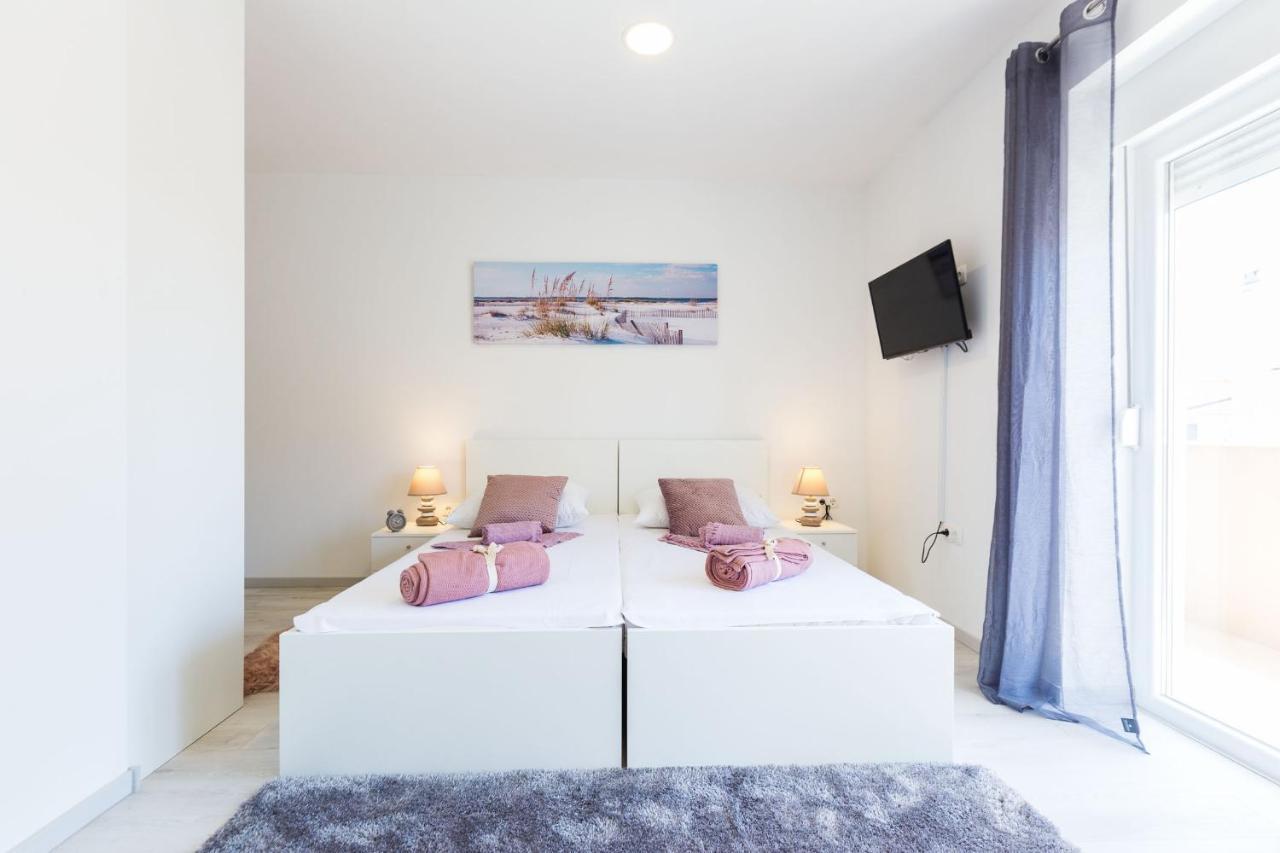 2Sis 2 Apartments Задар Экстерьер фото