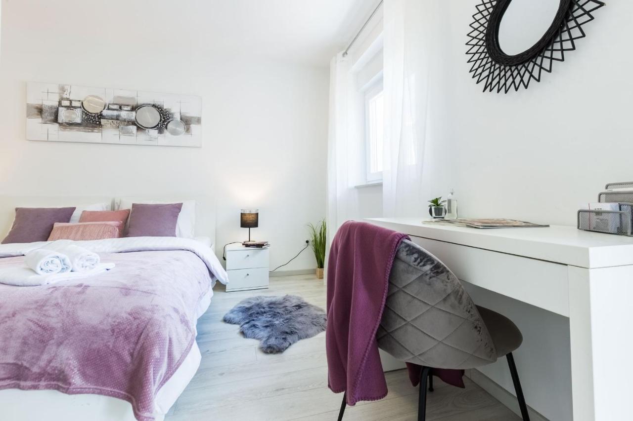 2Sis 2 Apartments Задар Экстерьер фото